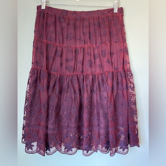 Sundance Lace with embroidery scalloped Hem purple  size 8 midi  skirt boho - Picture 1 of 4